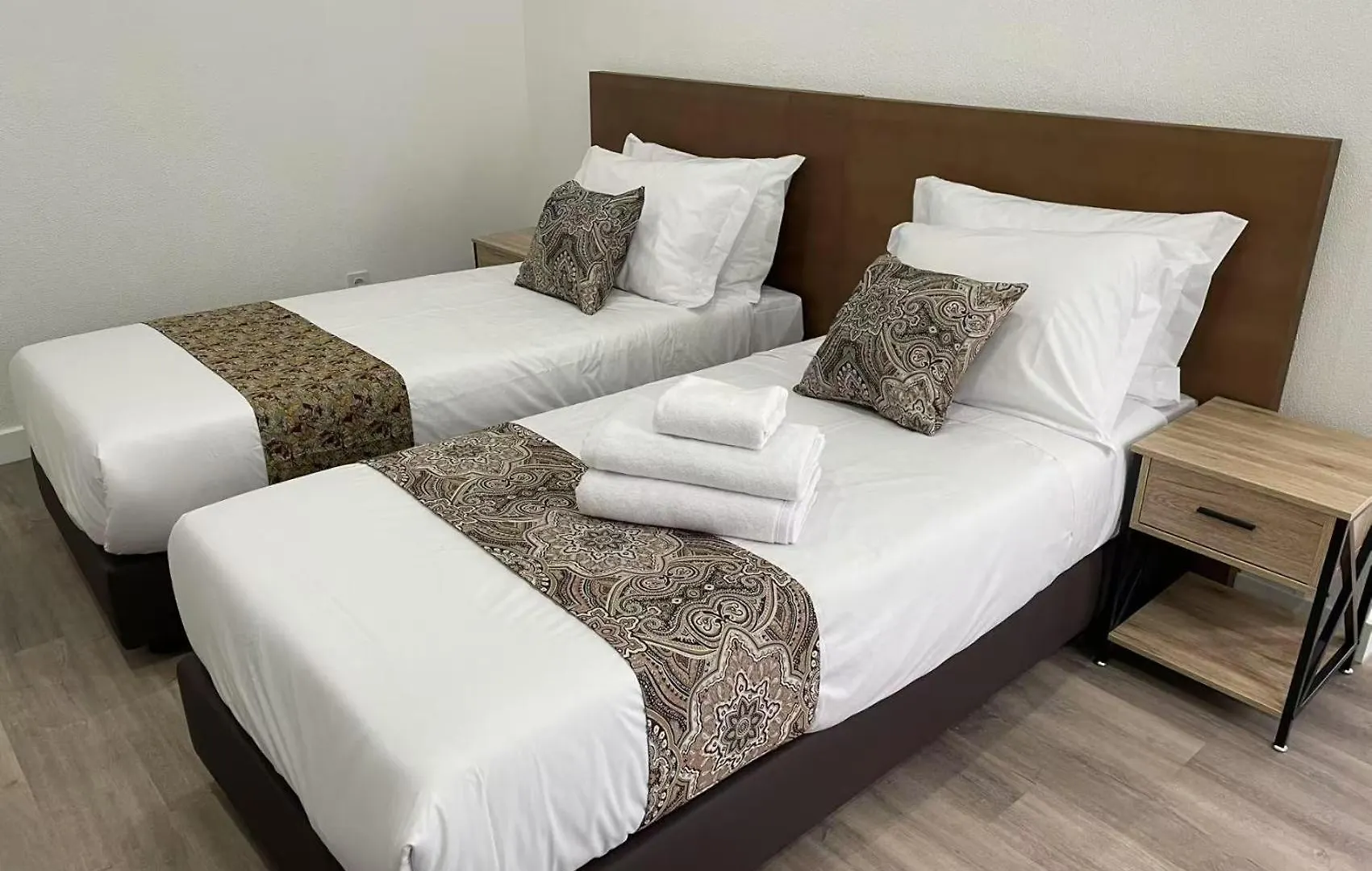 Casalondres Emtr77 Hotell Lisboa Pensionat