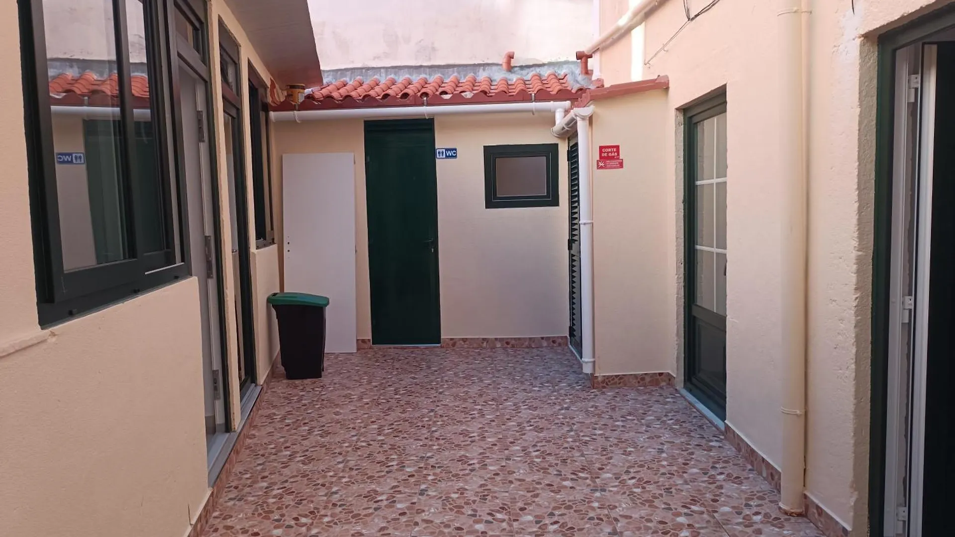Pensionat Casalondres Emtr77 Hotell Lisboa